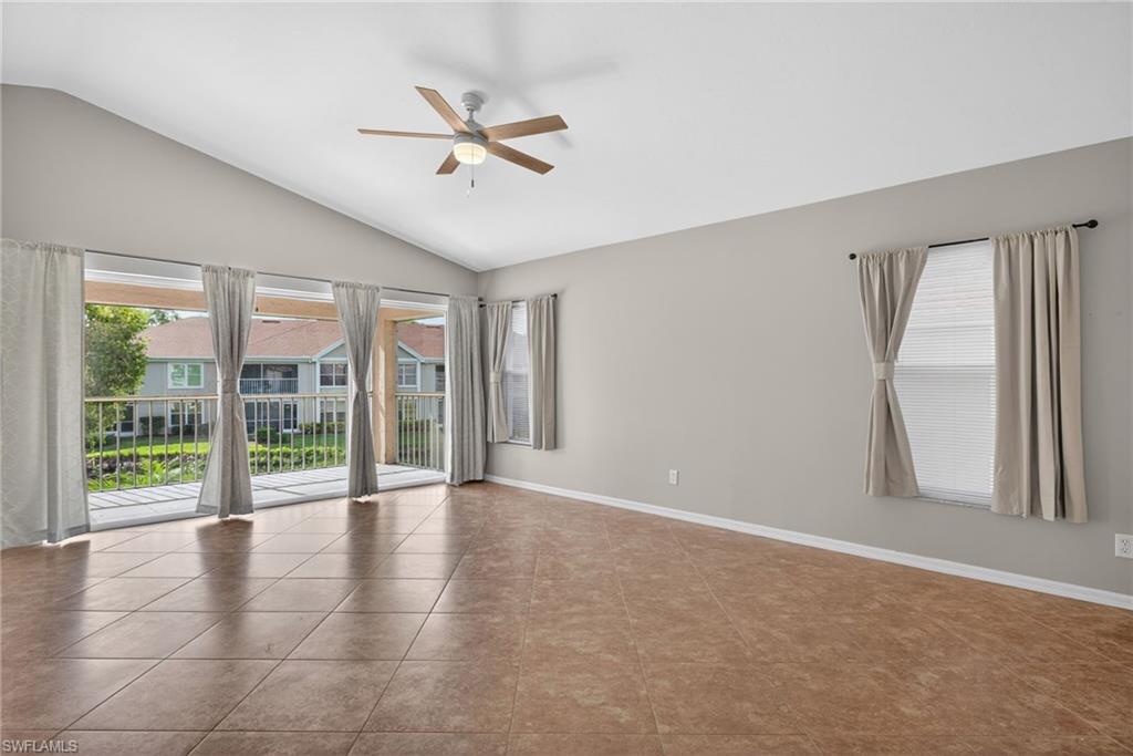 9836 Luna Cir F-204 Property Photo 6