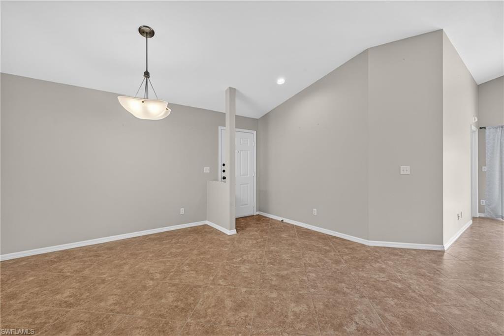 9836 Luna Cir F-204 Property Photo 8