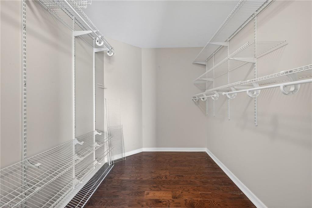 9836 Luna Cir F-204 Property Photo 14