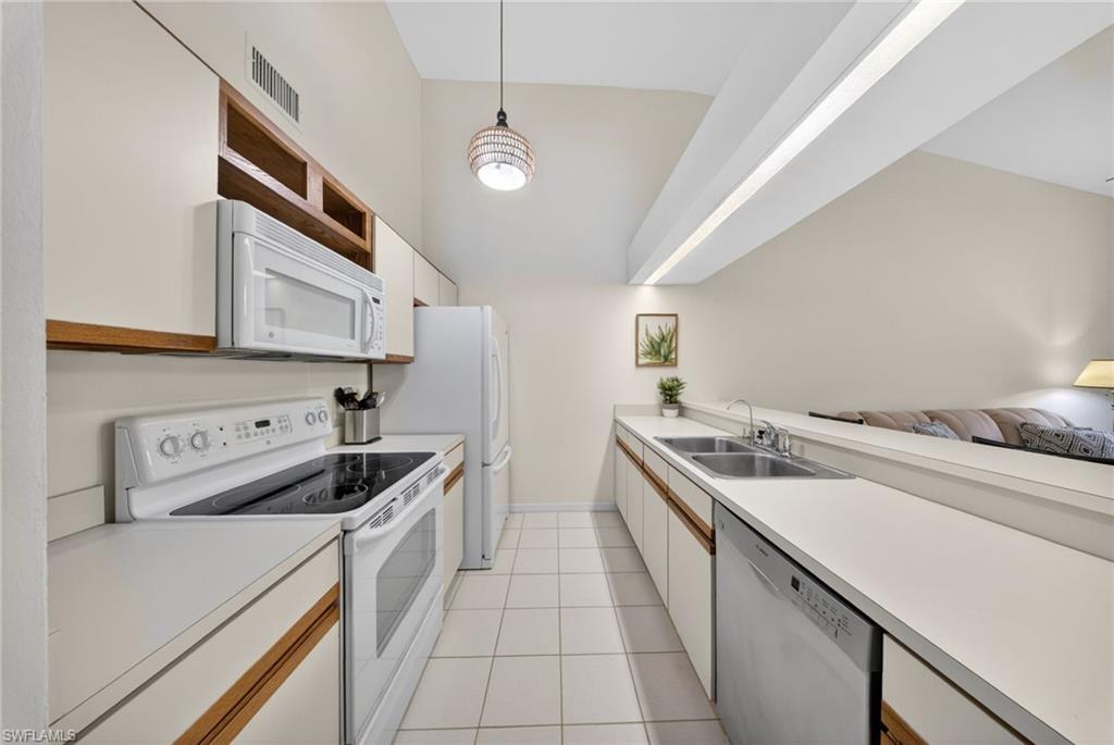 13444 Onion Creek Ct Property Photo 8