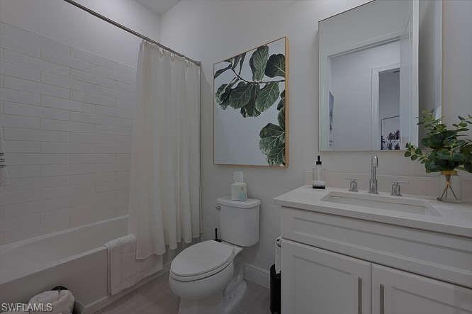 9083 Saint Lucia Dr Property Photo 14