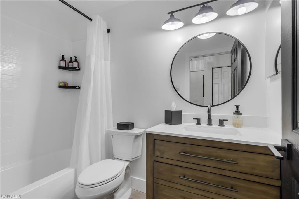241 Robin Hood Cir 202 Property Photo 20