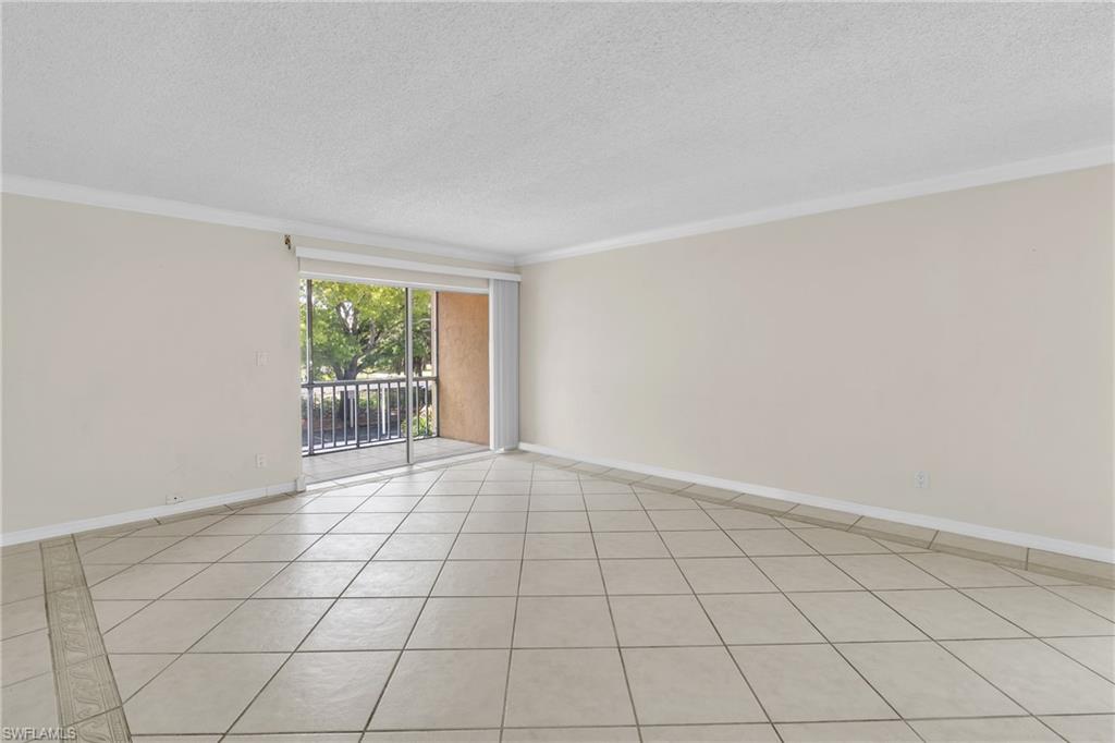 2366 E Mall Dr 212 Property Photo 6