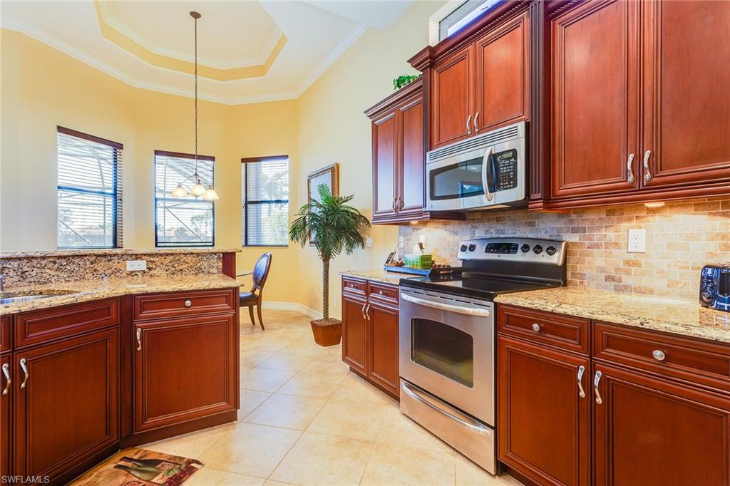 7747 Cottesmore Dr Property Photo 13