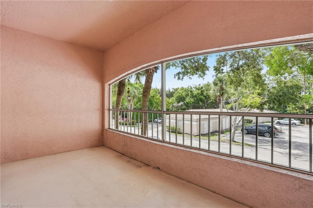 1096 Woodshire Ln C202 Property Photo 19