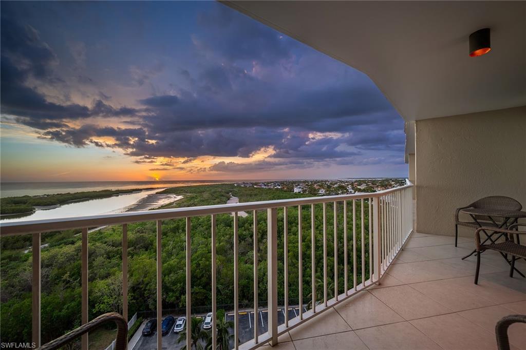 440 Seaview Ct 1201 Property Photo 5