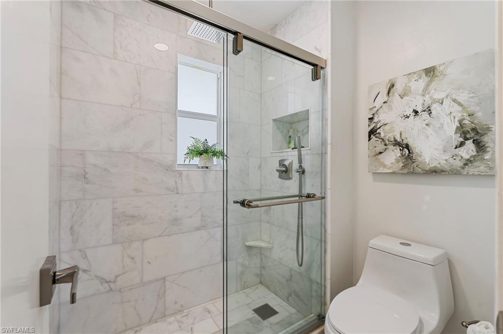 185 Palm Dr 18l Property Photo 12