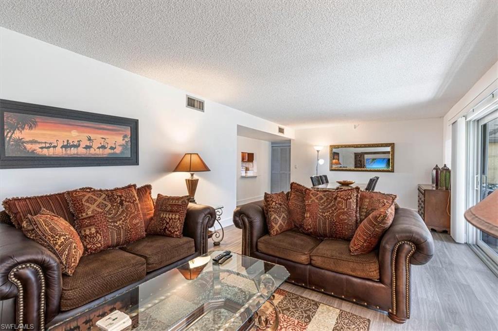 215 Palm Dr 215-1 Property Photo 3