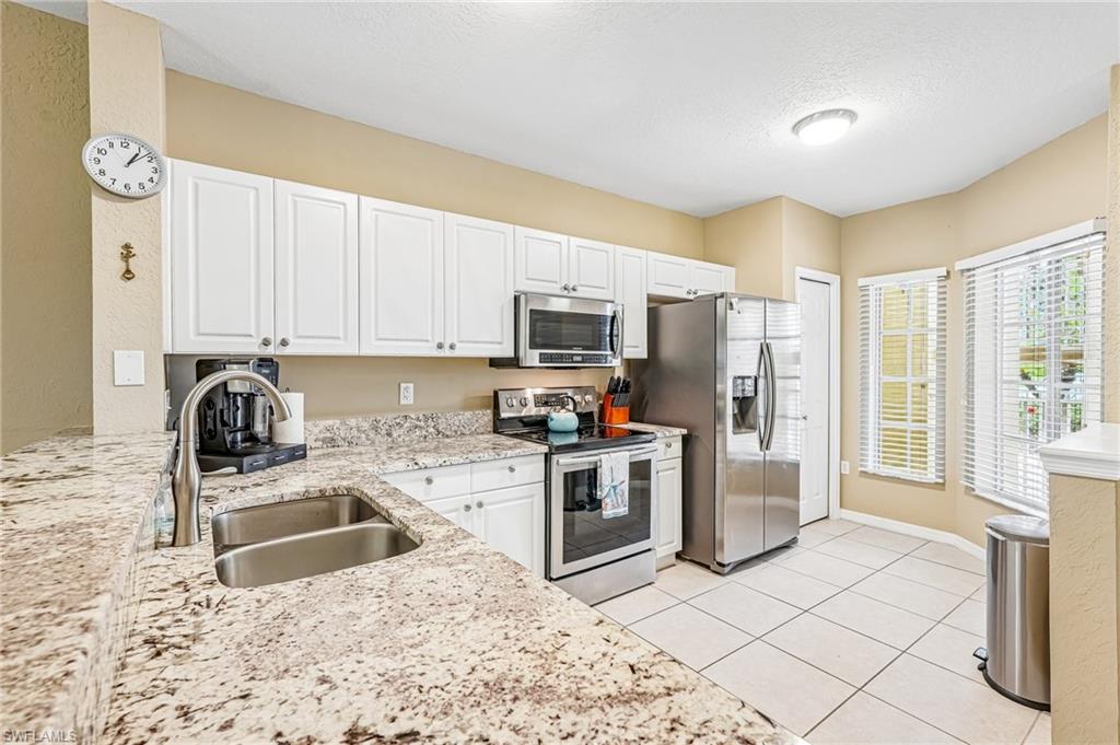 9185 Celeste DR 1-103 Property Photo 1