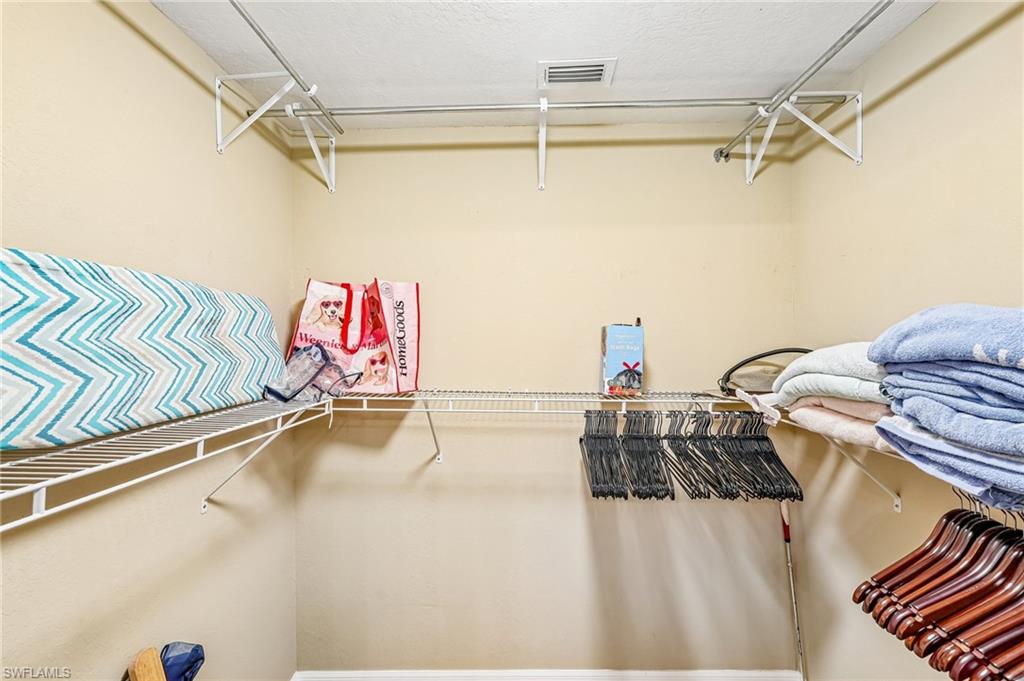9185 Celeste Dr 1-103 Property Photo 23