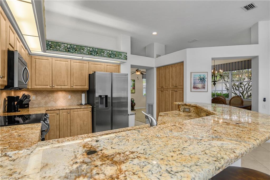 13021 Southampton Dr Property Photo 14