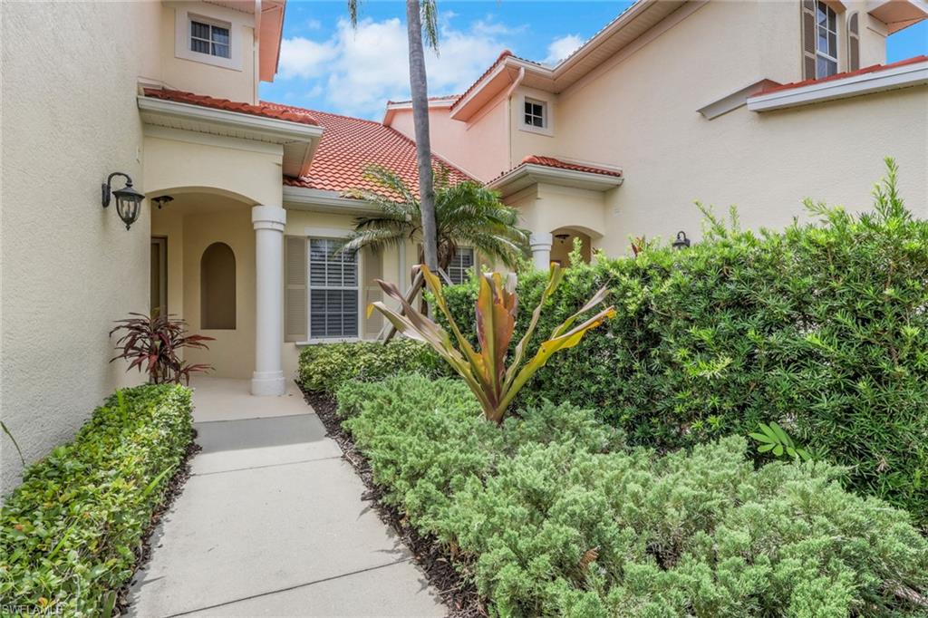 4660 Winged Foot Ct 102 Property Photo 3