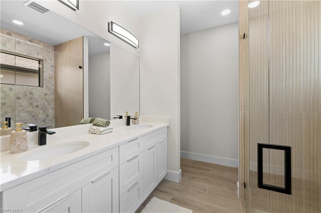 2547 Storter Ave Property Photo 25