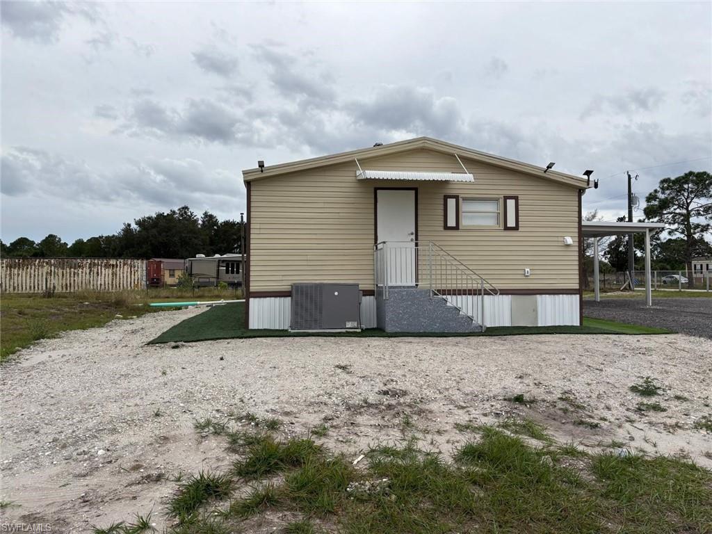 555 Palomino St Property Photo 9
