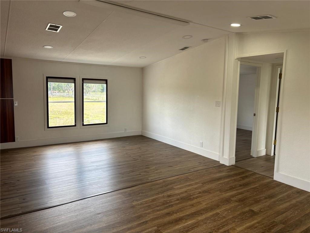 555 Palomino St Property Photo 36