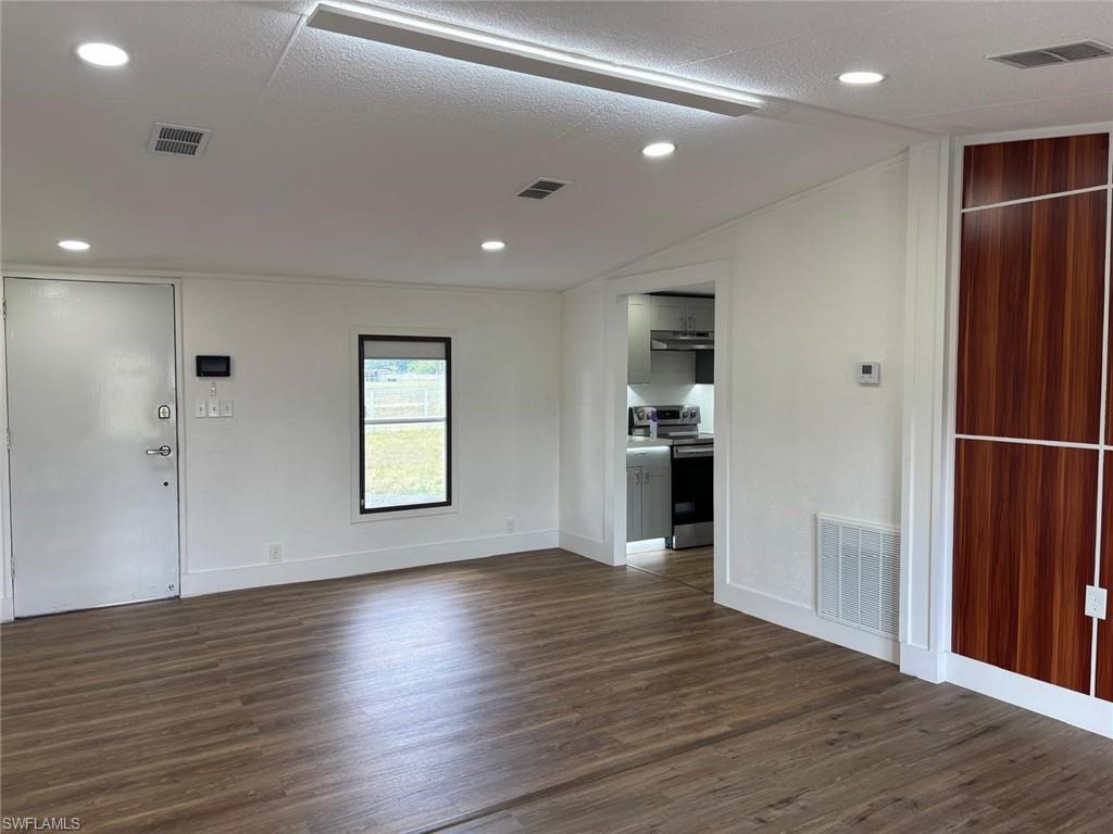 555 Palomino St Property Photo 43