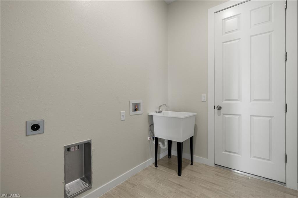 4715 6th St W Property Photo 23