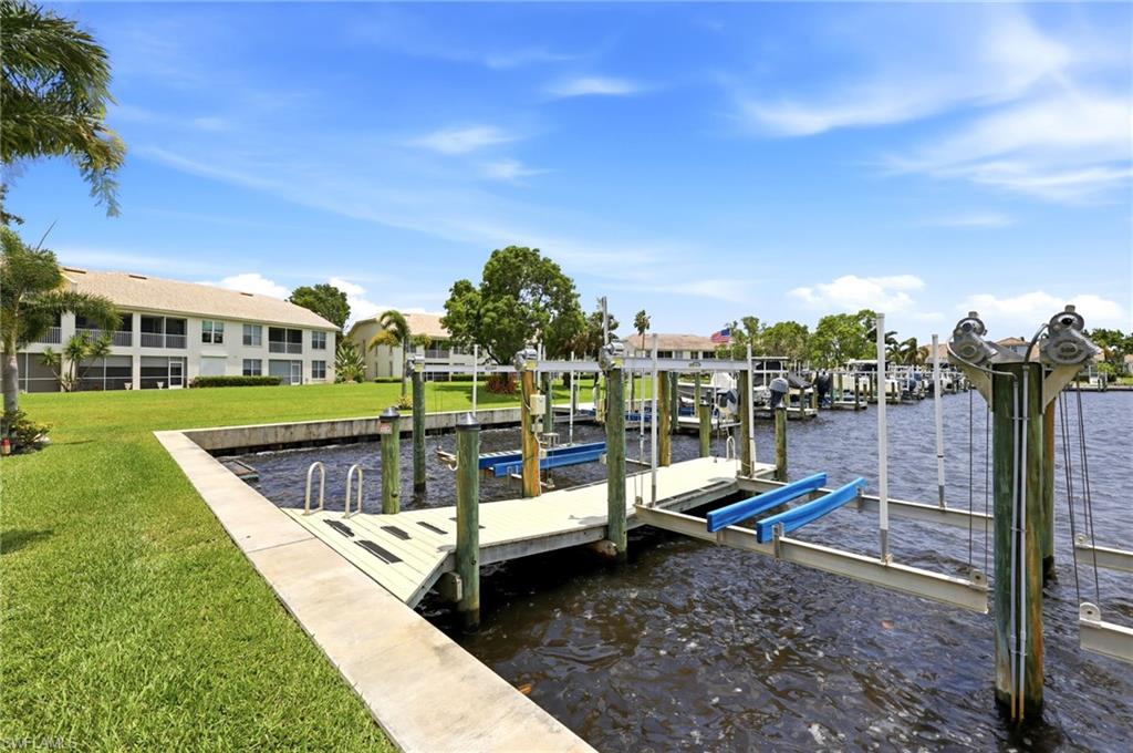 275 Cays Dr 2208 Property Photo 5