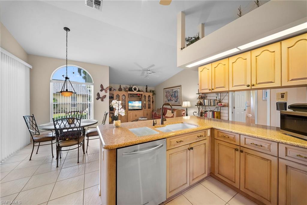 3971 Spring Garden Ln Property Photo 16