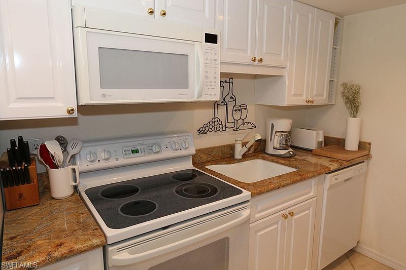 480 5th St S 202 Property Photo 6