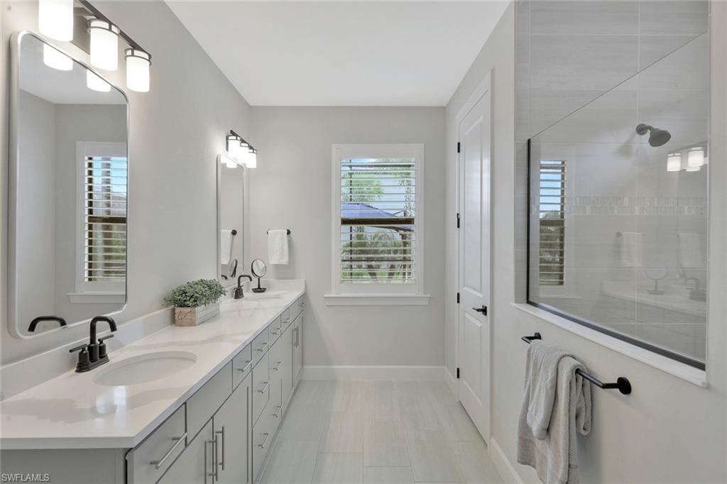 17673 Kinzie Ln Property Photo 17