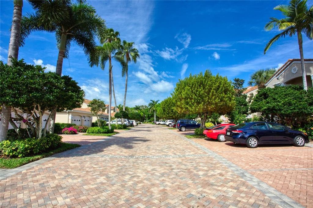 8365 Excalibur Cir K6 Property Photo 21
