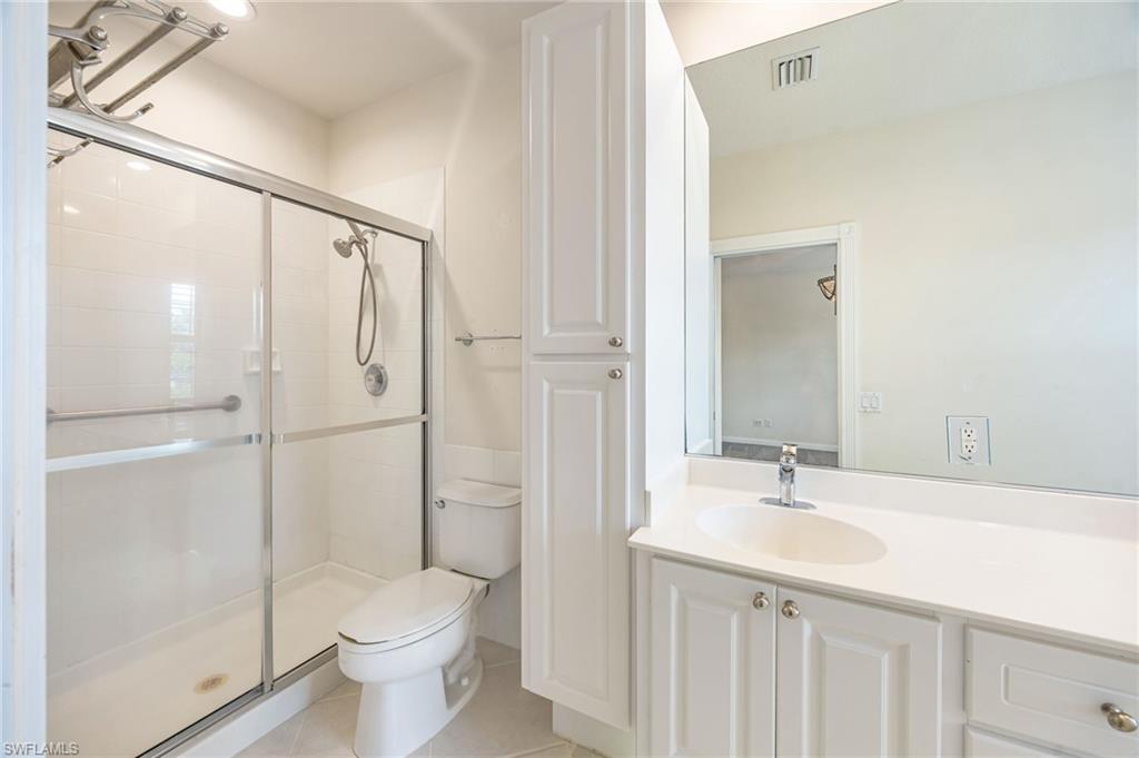 5429 Cove Cir 109 Property Photo 17