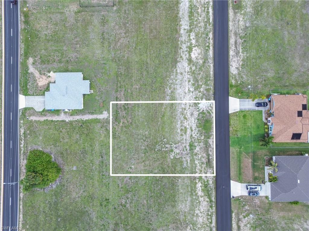 1011 23rd Ter Property Photo 3