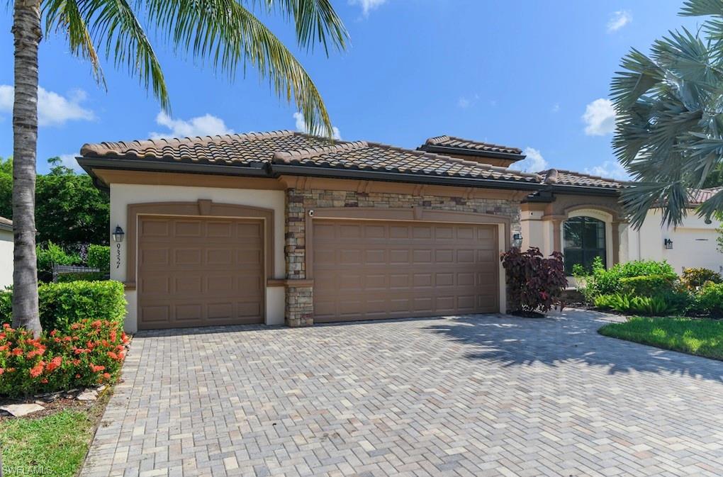 9357 Glenforest DR Property Photo 1