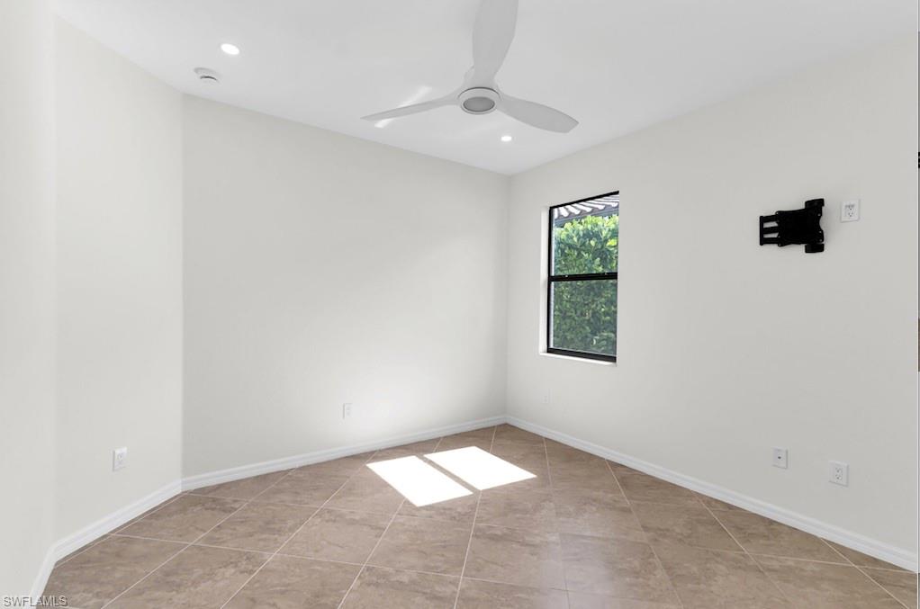 9357 Glenforest Dr Property Photo 31