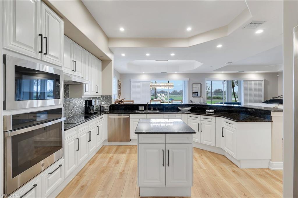 588 Avellino Isles Cir 20101 Property Photo 8