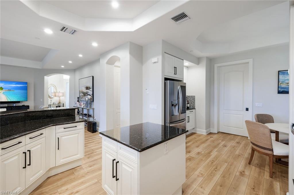 588 Avellino Isles Cir 20101 Property Photo 10