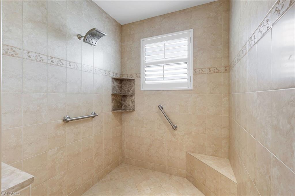 588 Avellino Isles Cir 20101 Property Photo 20