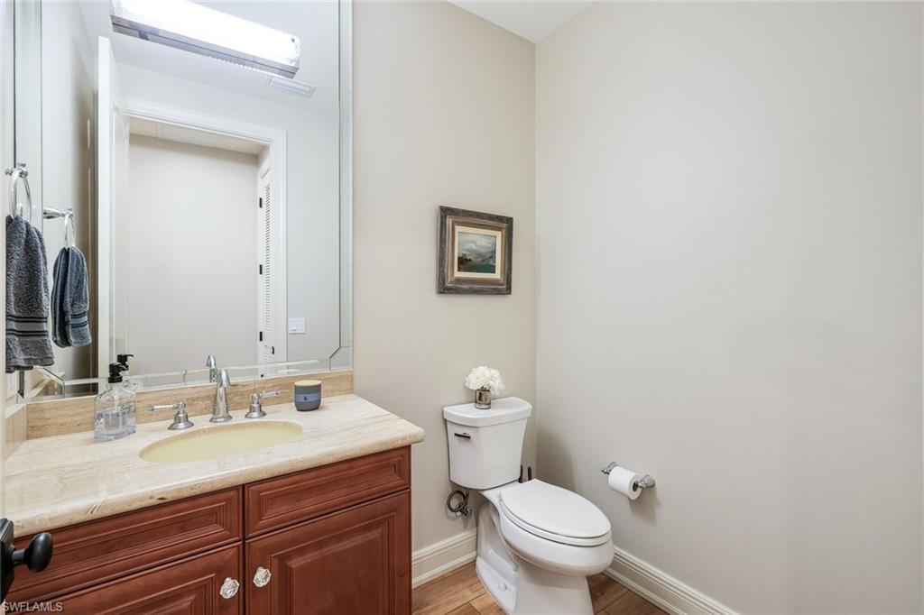 588 Avellino Isles Cir 20101 Property Photo 24