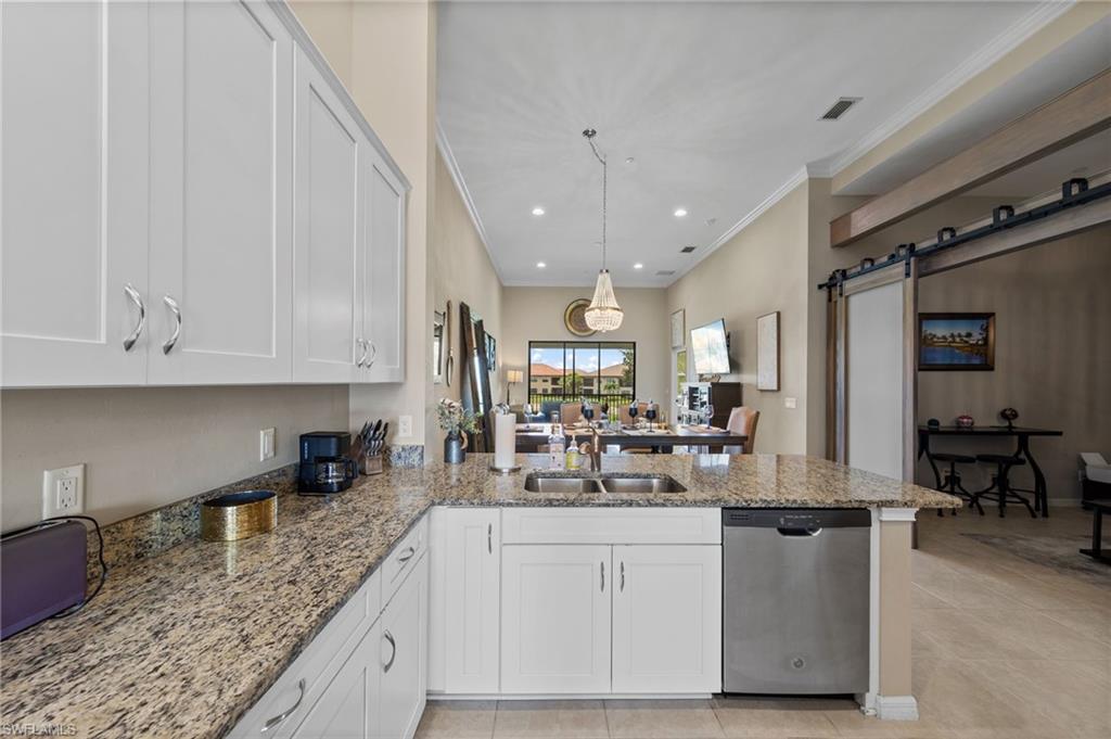 9366 Pocida Ct 202 Property Photo 11