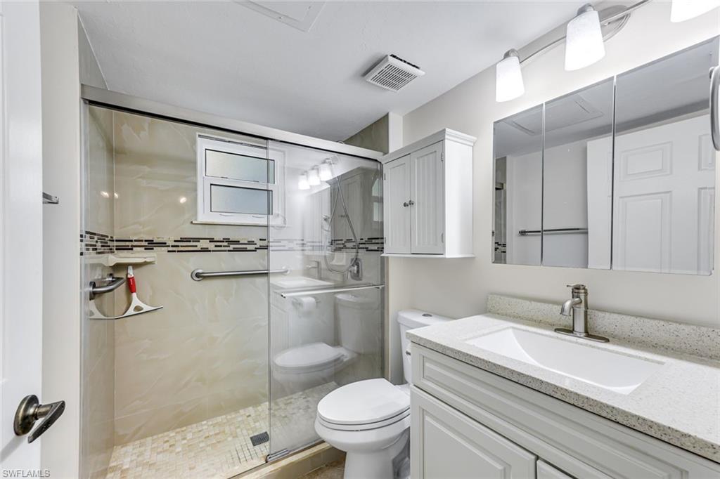 225 Robin Hood Cir 101 Property Photo 13