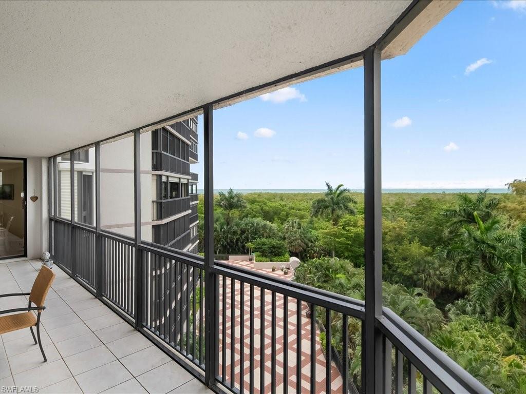 6075 Pelican Bay Blvd 506 Property Photo 13