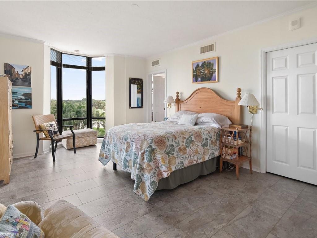 6075 Pelican Bay Blvd 506 Property Photo 15