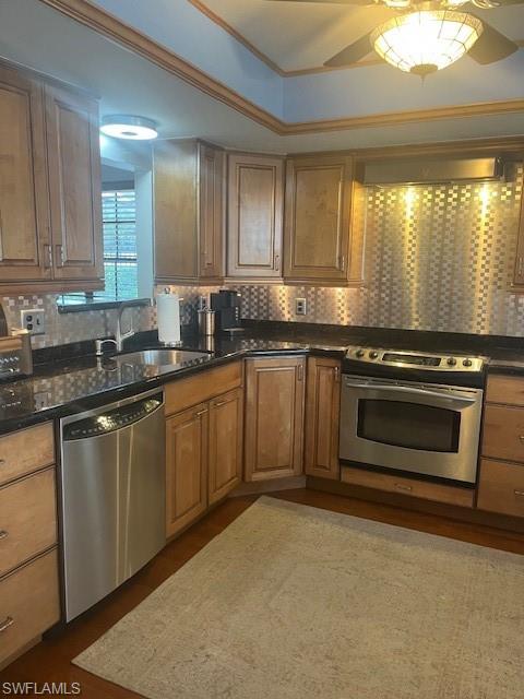 840 Meadowland Dr J Property Photo 5