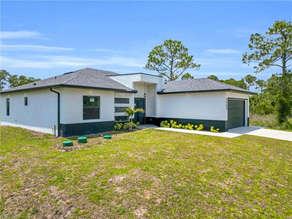 2909 Dora Ave N Property Photo 5