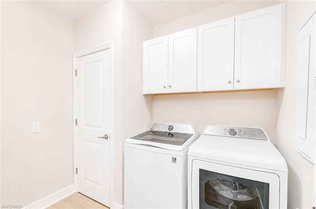 2620 Seychelles Cir 1302 Property Photo 28