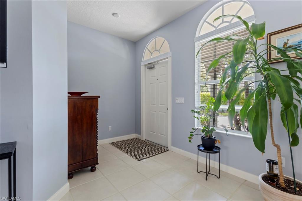 6112 Towncenter Cir Property Photo 4