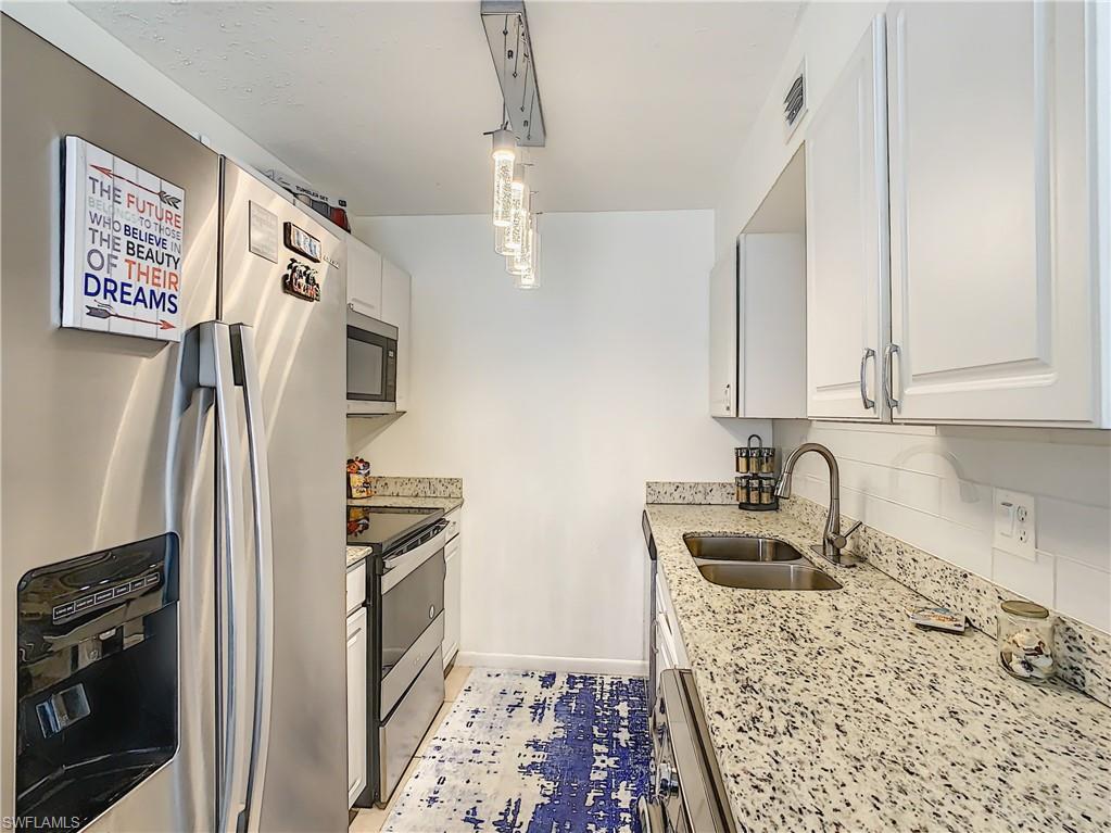 4625 Bayshore Dr D8 Property Photo 7