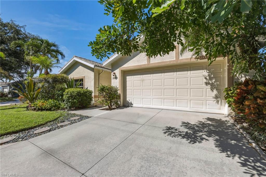 25925 Pebblecreek Dr Property Photo 3