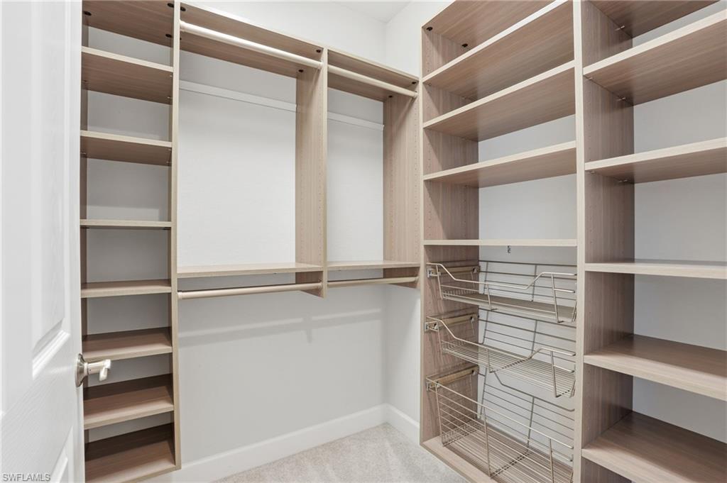 8066 Signature Club Cir 102 Property Photo 27