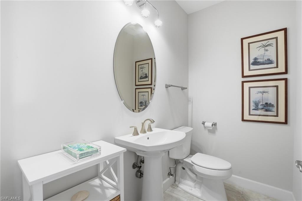 8066 Signature Club Cir 102 Property Photo 34