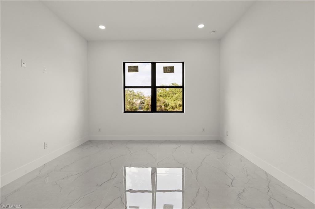 103 6th St Property Photo 18