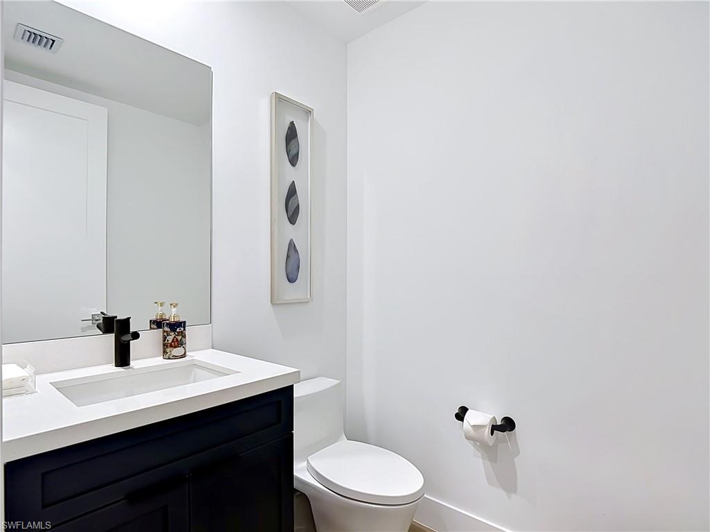 5228 Lamone Ln Property Photo 10