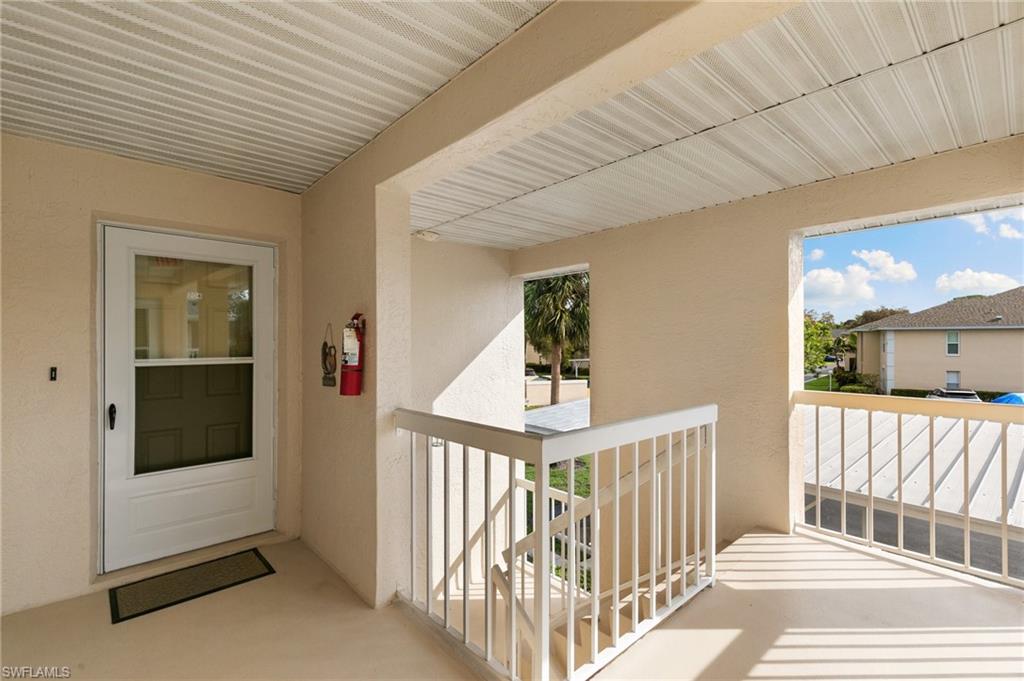 685 Squire Cir 204 Property Photo 4