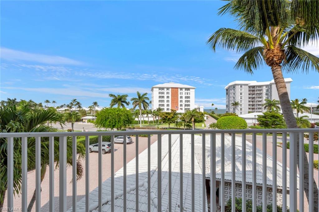 2800 Gulf Shore Blvd N 304 Property Photo 28